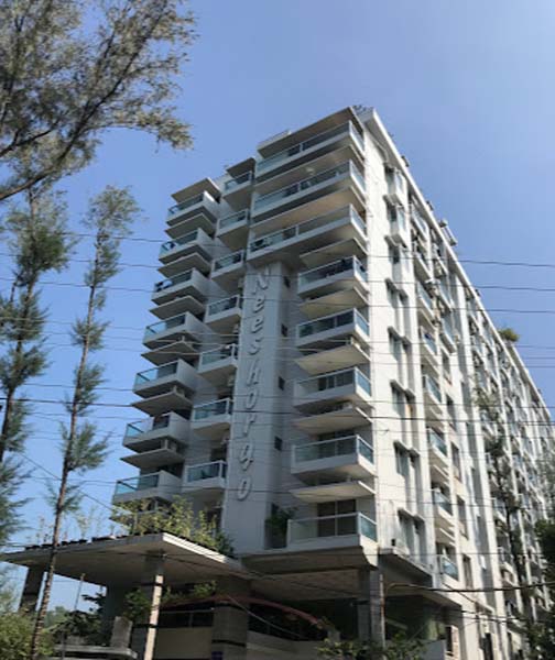 NEESHORGO HOTEL  RESORT